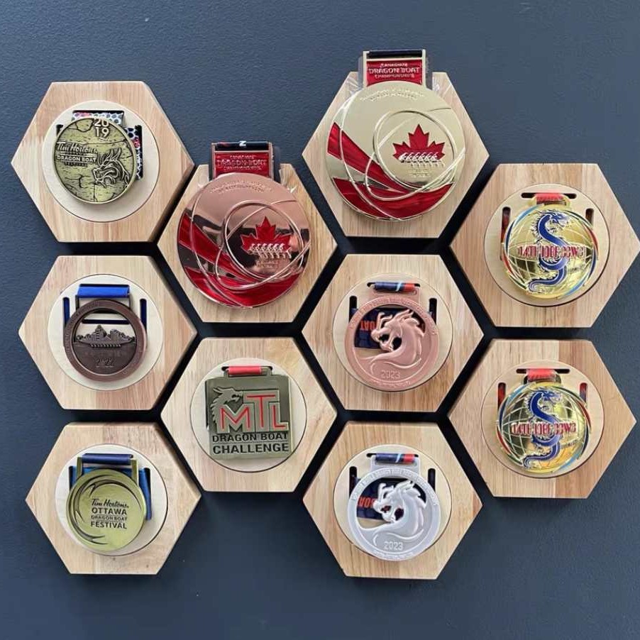DIY Honeycomb Medal Wall Mount - đánh giá và giá Woodworking Room